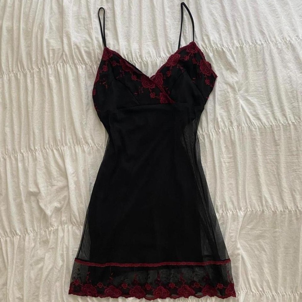 Y2K L Vintage Frederick's of Hollywood Black and Red Lace Mesh Overlay Mini